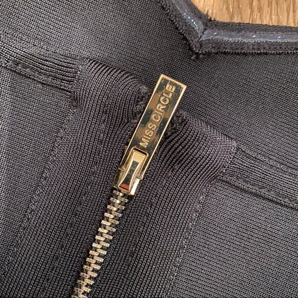 Miss Circle Crop Bandeau Top with Back Exposed Zip in Black Size S - Picture 3 of 6